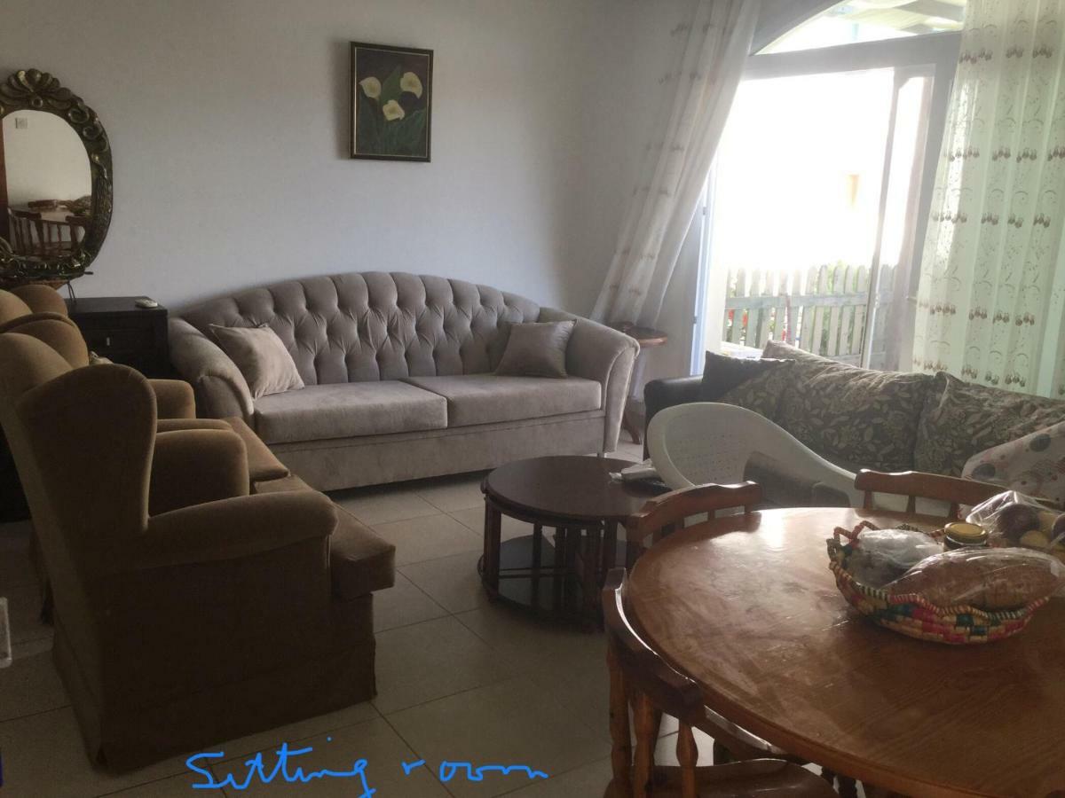 Aphrodite Beachfront Apartment Ghaziveran Exterior foto